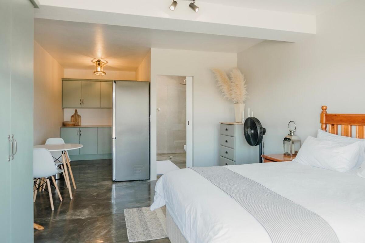 Ocean View 4-Bed Getaway On Pearly Beach Eksteriør billede