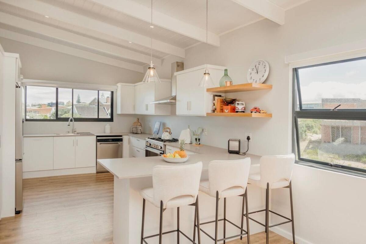 Ocean View 4-Bed Getaway On Pearly Beach Eksteriør billede
