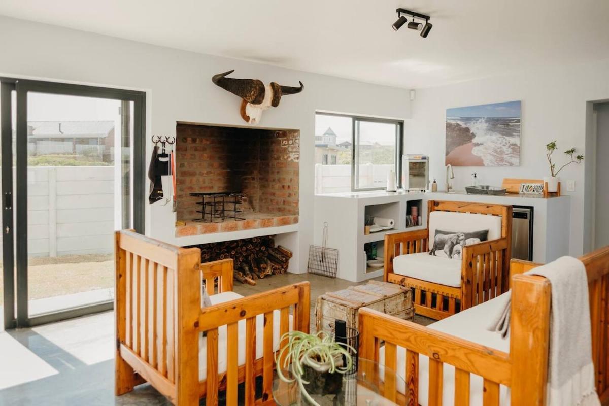 Ocean View 4-Bed Getaway On Pearly Beach Eksteriør billede
