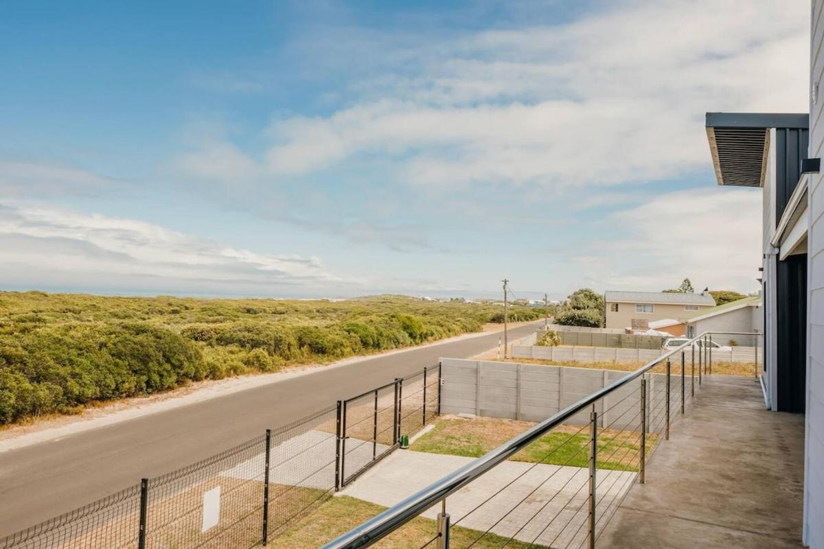 Ocean View 4-Bed Getaway On Pearly Beach Eksteriør billede